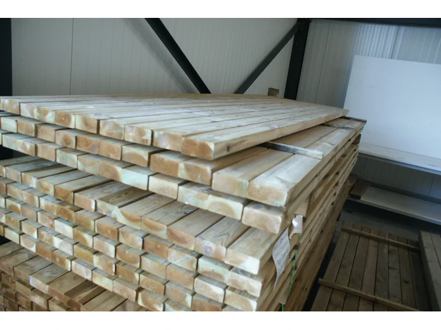 60x regel 4,4x9,5x300cm. - afbeelding 1 van  1