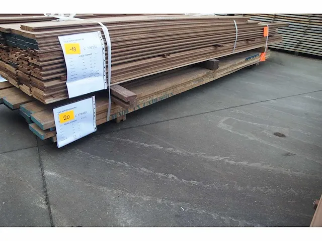 61 lm frake planken 27mm - afbeelding 1 van  5