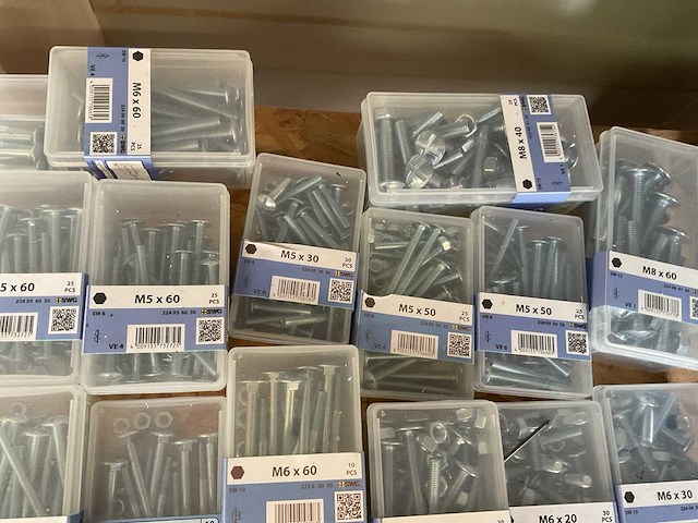 62 doosjes bevestigingsmaterialen - afbeelding 5 van  9