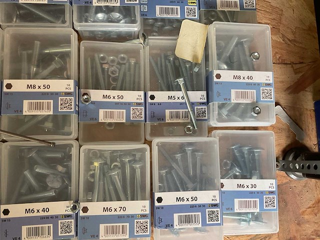 62 doosjes bevestigingsmaterialen - afbeelding 8 van  9