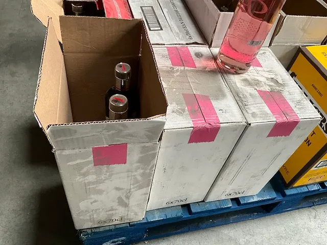 62 flessen jenever filliers - afbeelding 7 van  13