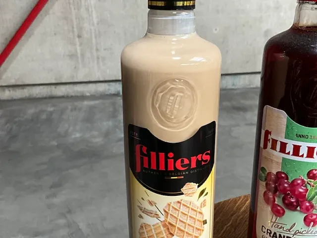 62 flessen jenever filliers - afbeelding 10 van  13