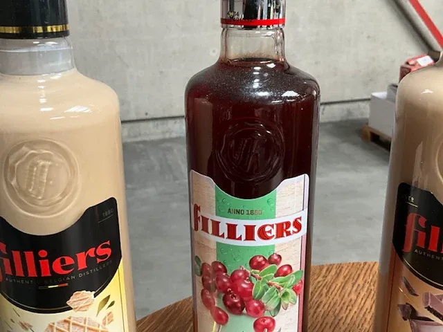 62 flessen jenever filliers - afbeelding 11 van  13