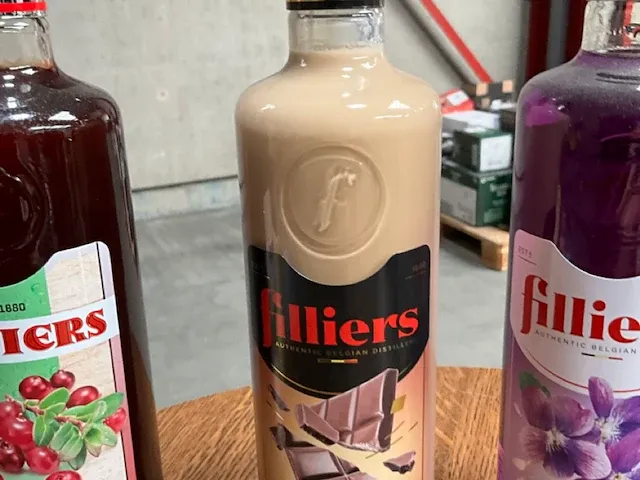 62 flessen jenever filliers - afbeelding 12 van  13