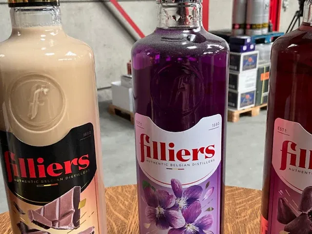62 flessen jenever filliers - afbeelding 13 van  13