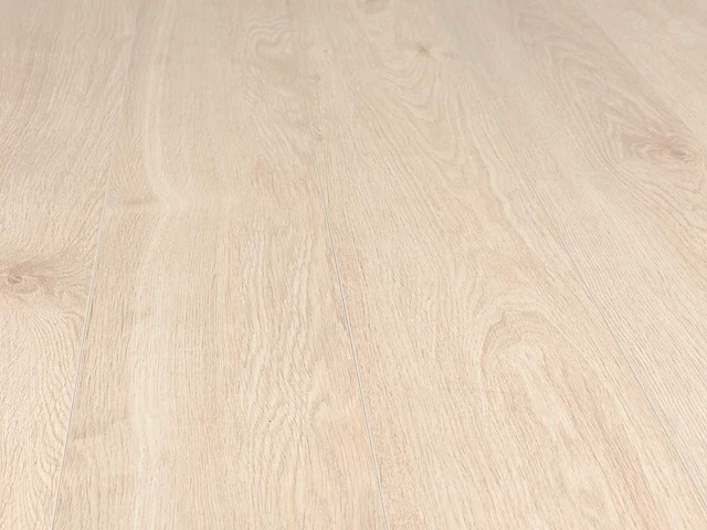 62 m2 laminaat plank - 1285 x 192 x 8 mm - afbeelding 1 van  4