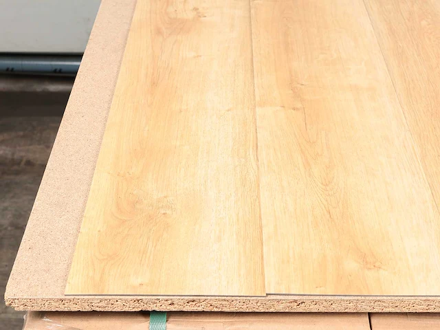 62 m2 pvc dryback plank - 1200 x 180 x 2,5 mm - afbeelding 2 van  4