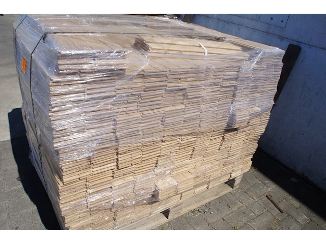 63 m² massief eiken visgraatparket 15mm - afbeelding 7 van  7