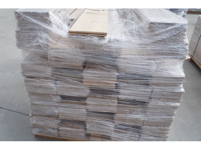 63,10 m² massief eiken parket 20mm - afbeelding 6 van  8