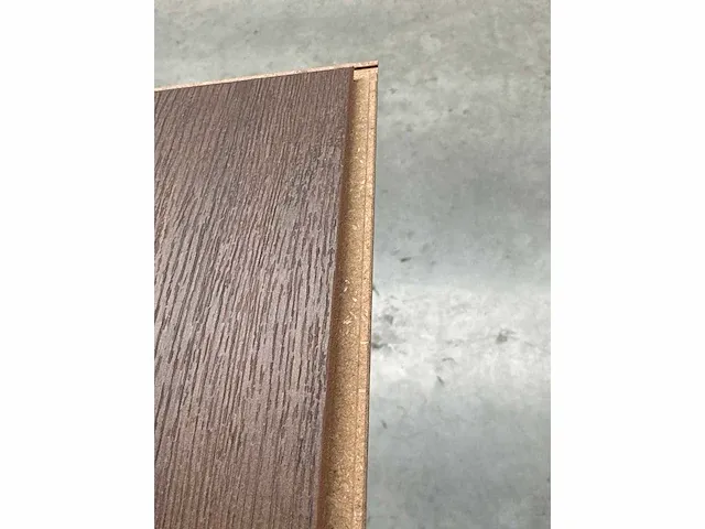 63,9 m2 laminaatvloer 8mm - afbeelding 3 van  3