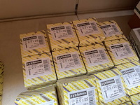 64 dozen plaatschroeven - afbeelding 3 van  5
