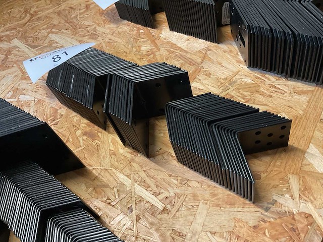 64 zwarte hoek verbinders - afbeelding 2 van  5