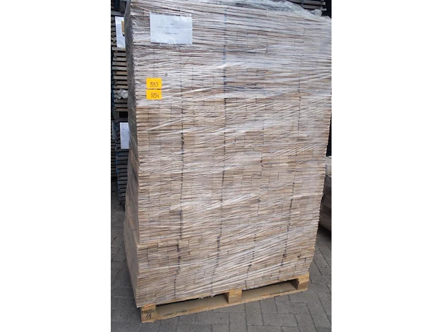 64,96 m² massief eiken visgraat 21mm - afbeelding 1 van  10