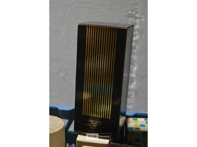 ±65 div soorten klassieke parfums - afbeelding 9 van  9