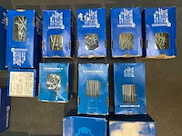 65 dozen schroeven en pluggen, expandet en derfix. diverse maten en modellen - afbeelding 10 van  11