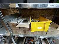 6,5 lm alu magazijnrekken met inhoud - afbeelding 8 van  9