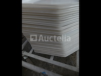 65 witte plastic kantinebakken - afbeelding 1 van  4