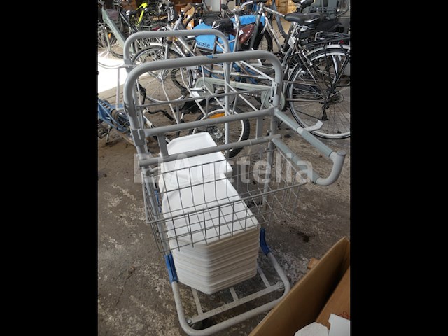 65 witte plastic kantinebakken - afbeelding 3 van  4