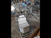 65 witte plastic kantinebakken - afbeelding 3 van  4