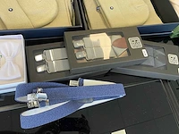 65x diverse herenmode accessoires, waaronder handschoenen, shawls, mutsen, sokken, bretels en strikken. - afbeelding 12 van  16