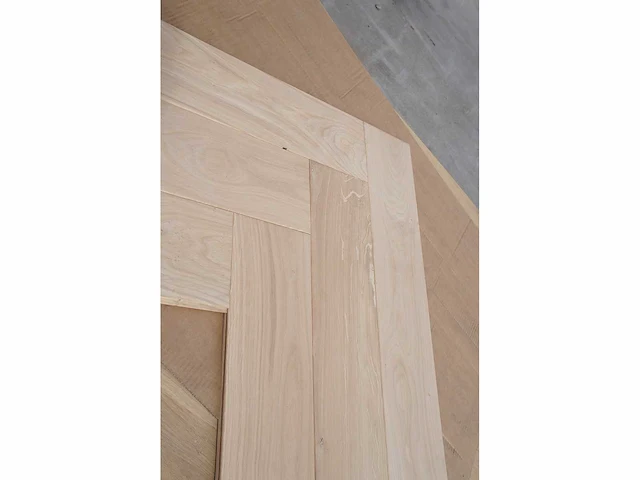 66 m² massief eiken visgraatparket 15mm - afbeelding 2 van  5