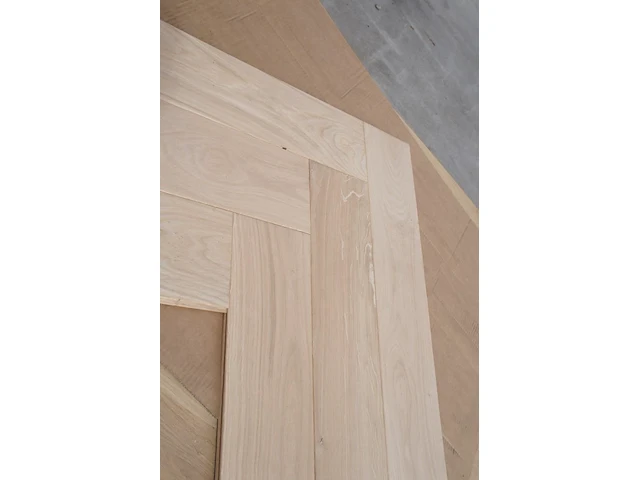 66 m² massief eiken visgraatparket 15mm - afbeelding 2 van  5