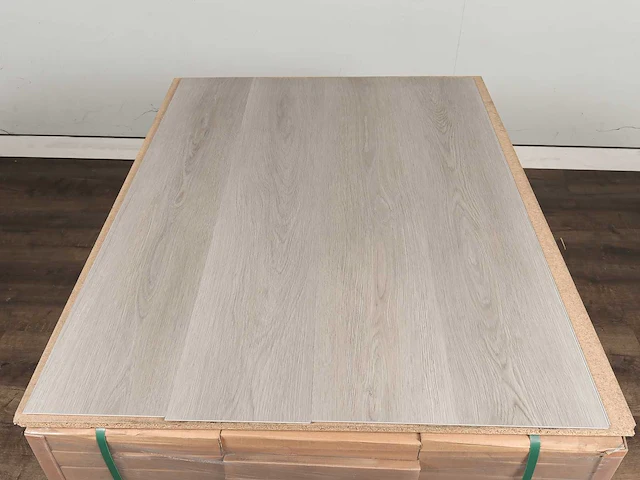 66 m2 pvc spc click plank met xps onderlaag - 1220 x 228 x 6 mm - afbeelding 3 van  4