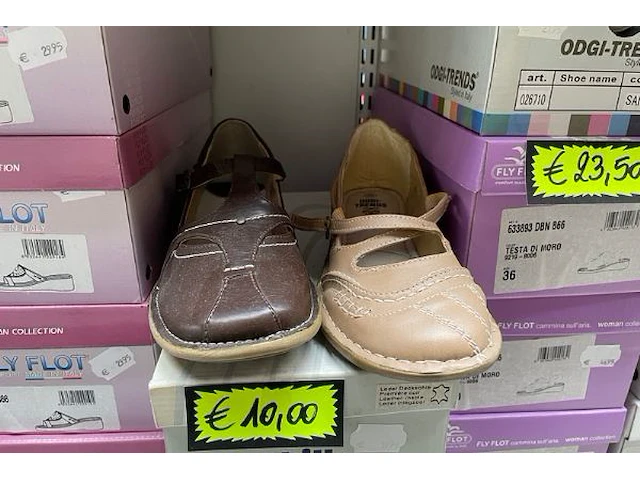 66 paar damesschoenen - afbeelding 6 van  7