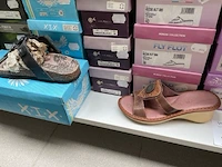 66 paar damesschoenen - afbeelding 7 van  7