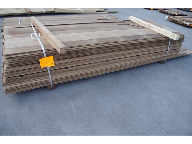 66,31 m² ayous thermo planchetten - afbeelding 1 van  5