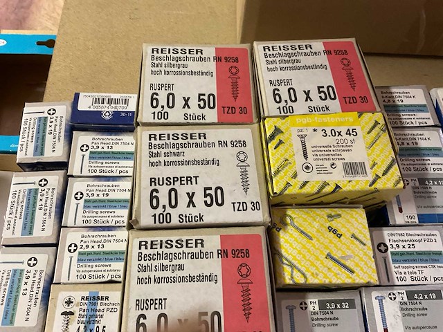 67 x doosjes schroeven - afbeelding 4 van  6