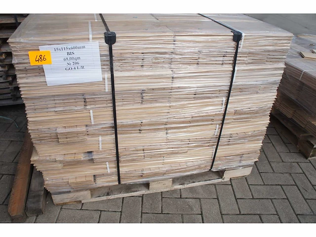 69 m² massief eiken visgraatparket 15mm - afbeelding 2 van  4