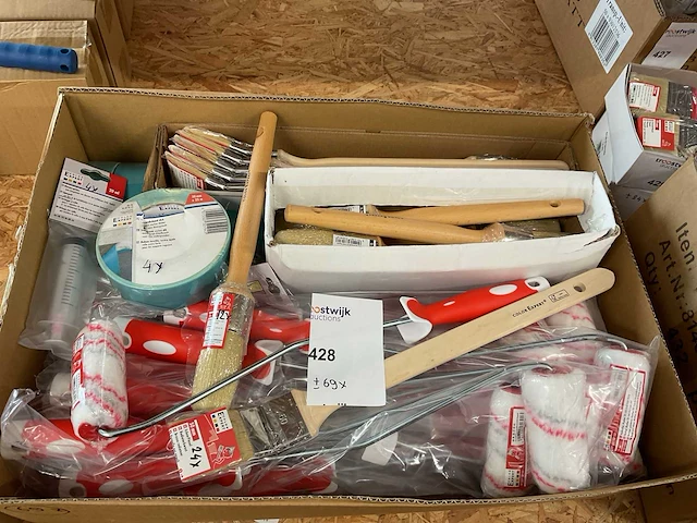 69 x schildersgereedschap - afbeelding 1 van  11