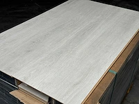 69,2 m2 - laminaat plank 1285 x 192 x 8 mm - afbeelding 1 van  4