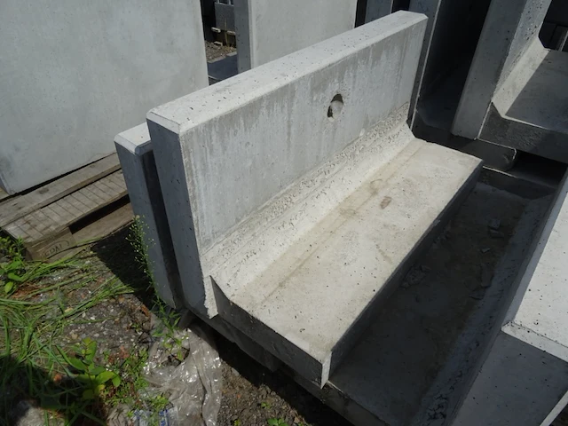 6x betonnen keerwand + hoek - afbeelding 4 van  4