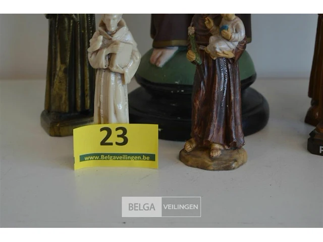 6x div pater beeldjes - afbeelding 5 van  5