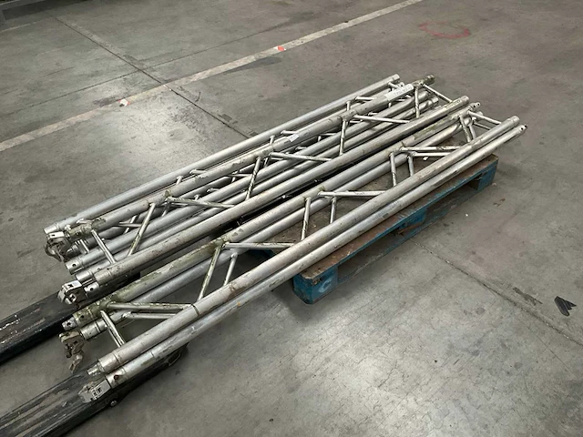 6x divers alu euro truss fd32 - afbeelding 1 van  8