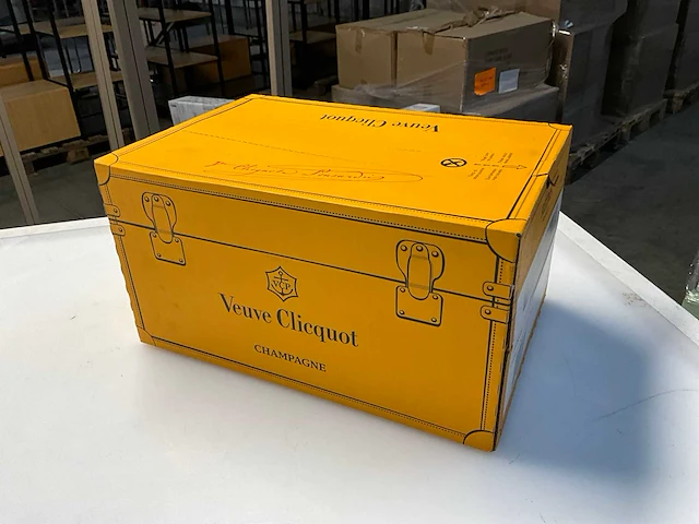 6x fles champagne veuve clicquot brut - afbeelding 4 van  5