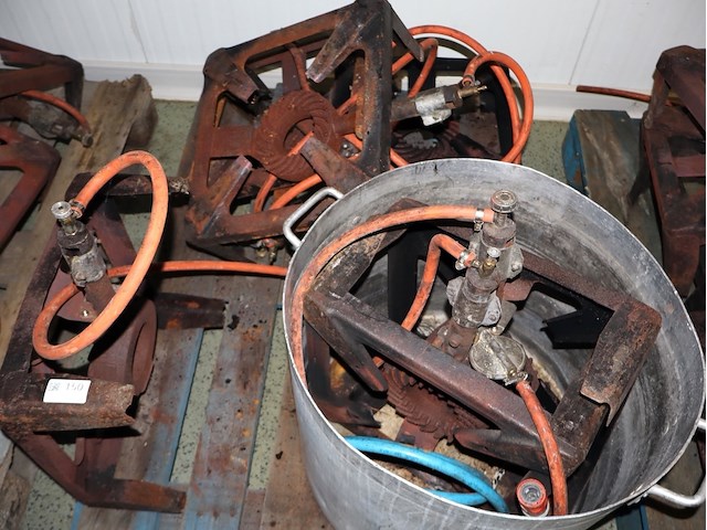 6x gas pits - afbeelding 1 van  3