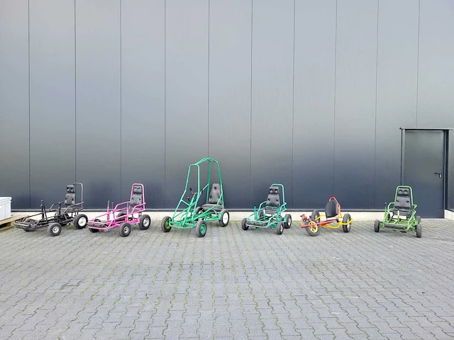 6x go carts - afbeelding 1 van  7