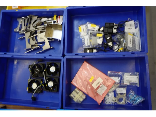 6x pallet diverse assemblagematerialen - afbeelding 6 van  7