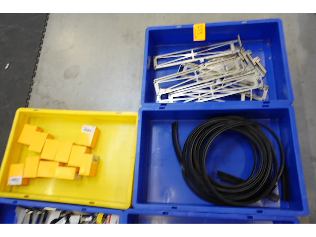 6x pallet diverse assemblagematerialen - afbeelding 7 van  7