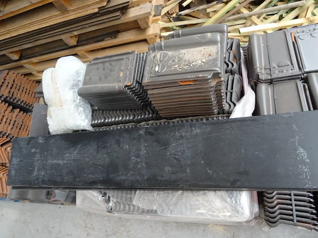 6x pallet diverse dakpannen - afbeelding 5 van  23