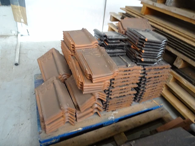 6x pallet diverse dakpannen - afbeelding 11 van  23