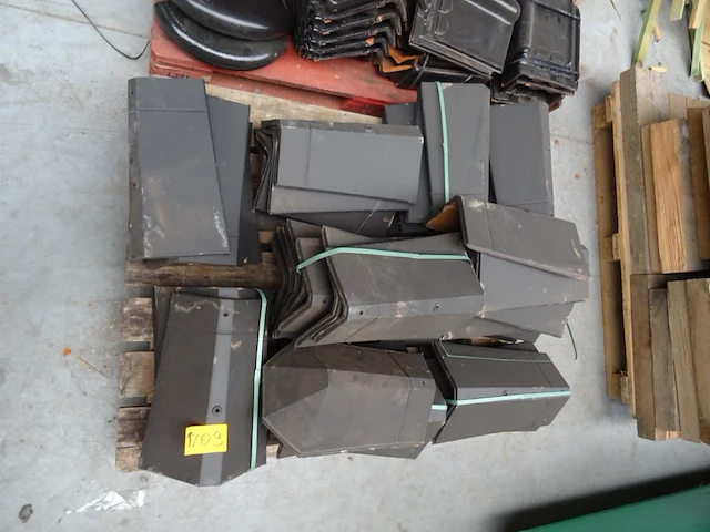 6x pallet diverse dakpannen - afbeelding 17 van  23