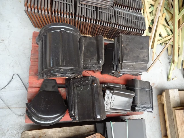 6x pallet diverse dakpannen - afbeelding 19 van  23