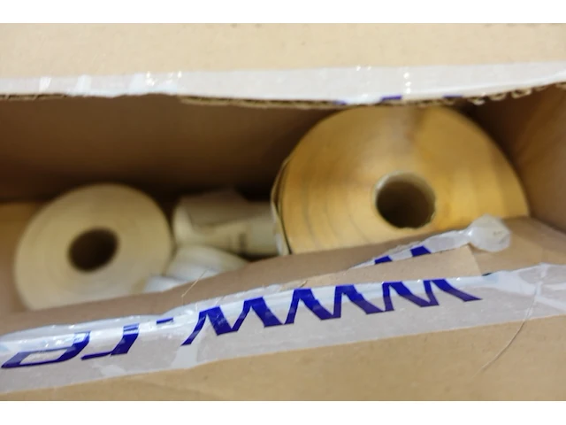 6x pallet diverse onderdelen voor laadpalen - afbeelding 17 van  21