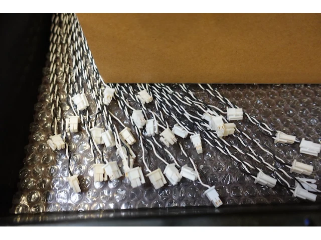 6x pallet diverse onderdelen voor laadpalen - afbeelding 18 van  21