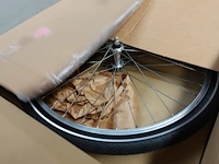 6x pallet diverse toebehoren fietsenwinkel - afbeelding 12 van  27