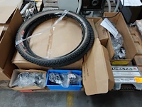 6x pallet diverse toebehoren fietsenwinkel - afbeelding 24 van  27